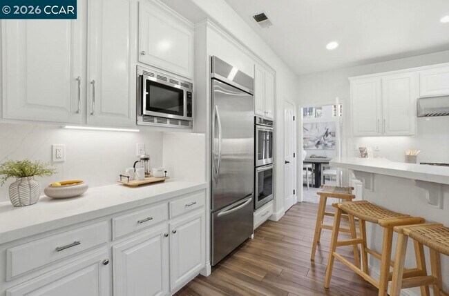 Building Photo - 1038 McCauley Rd