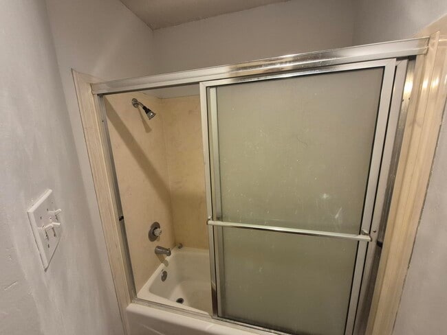 Building Photo - 5117 79th Dr