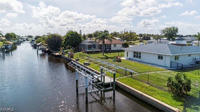 Building Photo - 27256 San Marino Dr