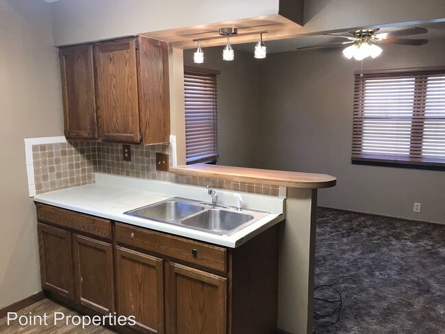 Building Photo - 2 br, 1 bath Apartment - 811 Lulu 813 Lulu