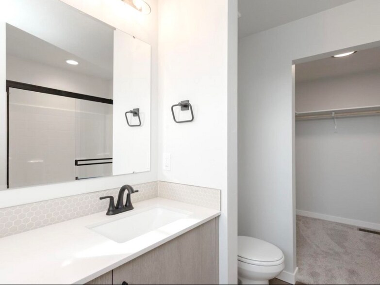 Building Photo - 2930 E Boulder Basin Dr