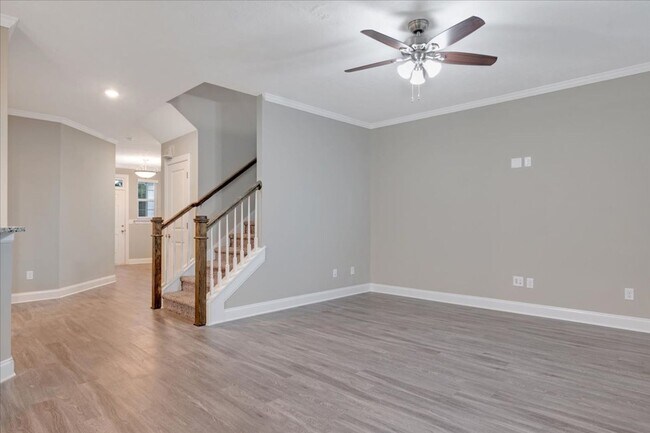 Building Photo - 5121 Heathbrook Dr