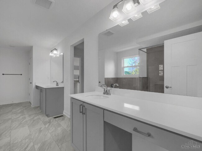 Building Photo - 8705 Quietwood Ln