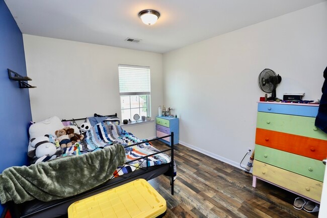 Building Photo - 71 Carina Ln