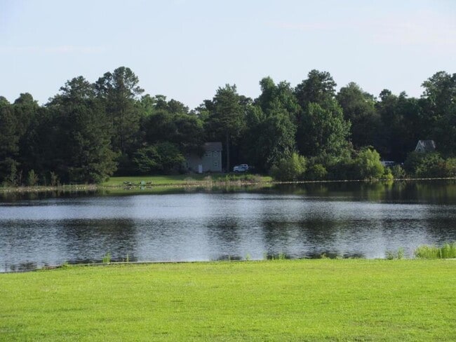 Building Photo - 2108 Catherine Lake Rd