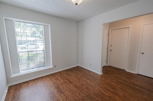 Building Photo - 1108 Delta Ct