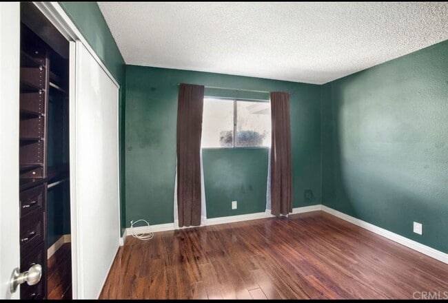 Building Photo - 1710 Normandy Pl