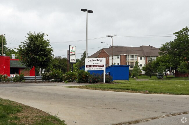 Building Photo - Garden Ridge