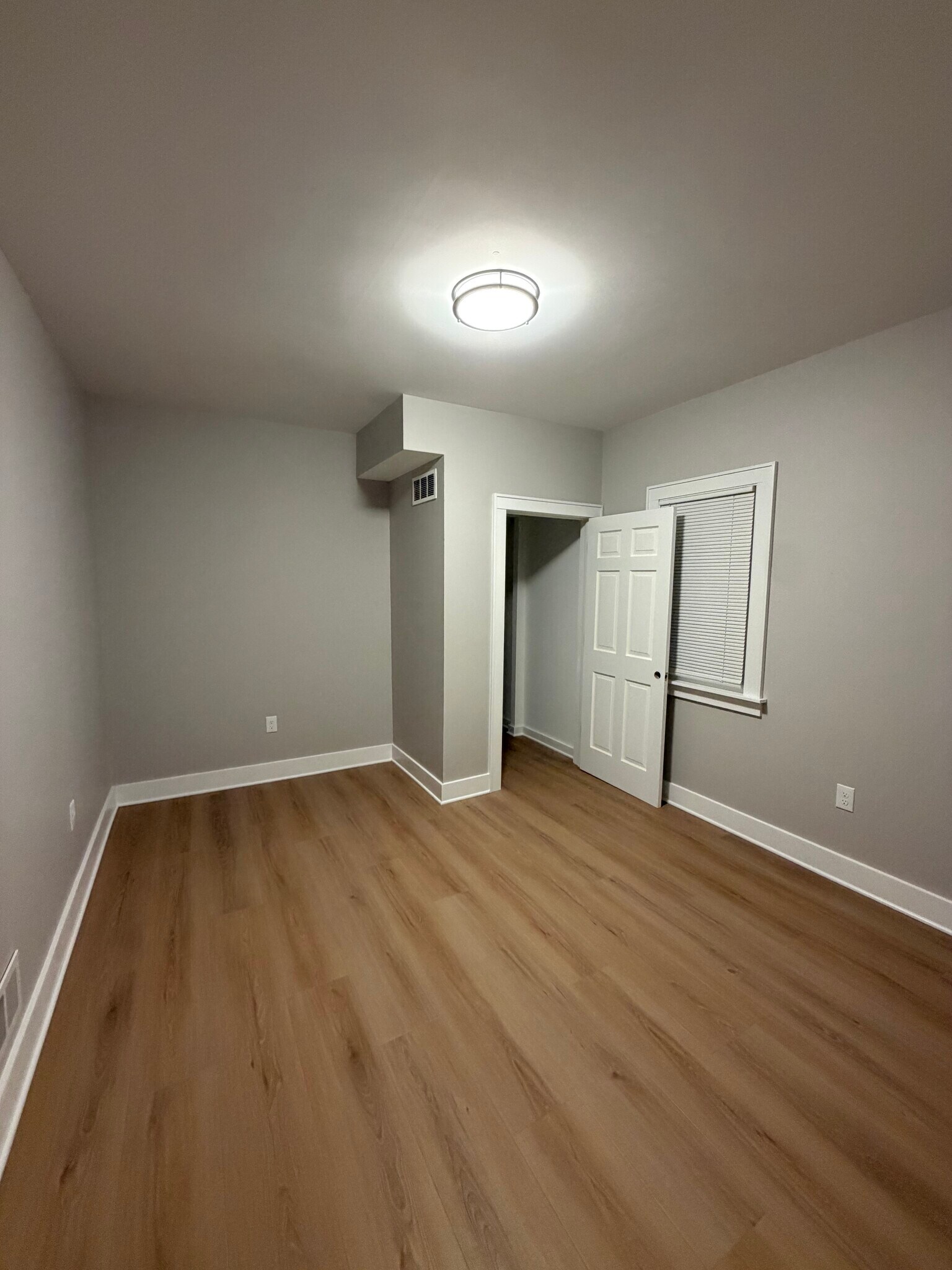 Building Photo - 2756 N Booth St