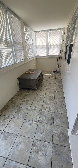 Building Photo - 22 Ryle Ave