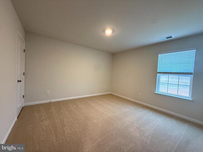 Building Photo - 328 Anconas Blvd