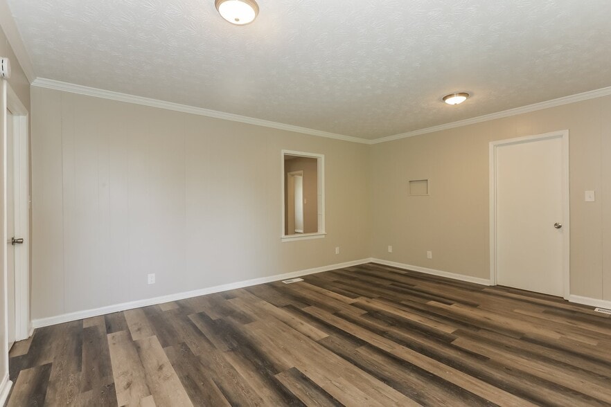 Building Photo - 1251 Schimek Dr