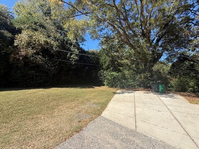 Building Photo - 2123 Thurmond Pl