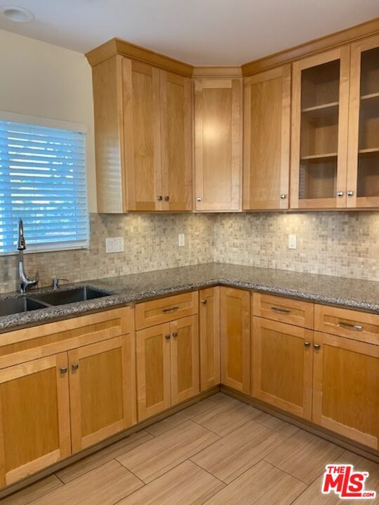 Building Photo - 10937 Fairbanks Way