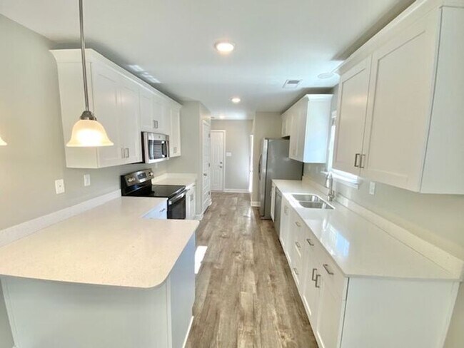 Building Photo - Move In Special! Now Leasing @ Rasco Farms...