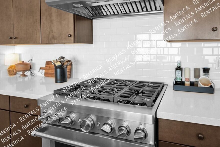 Building Photo - 22700 E Arroyo Verde Dr