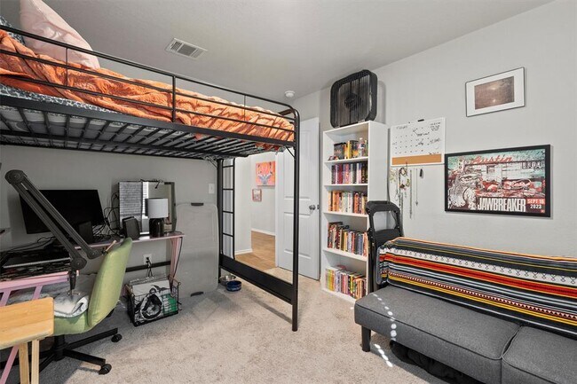 Building Photo - 12701 Brahmin Dr