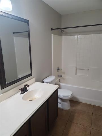 Building Photo - 305 Lake Wichita Dr