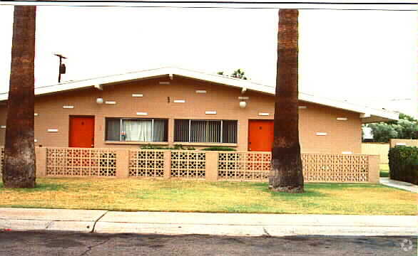Primary Photo - Broadmoor