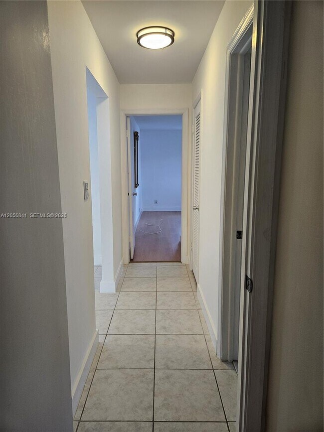 Building Photo - 1400 NW 90th Way