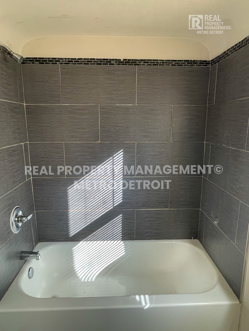 Building Photo - 18935 Indiana St