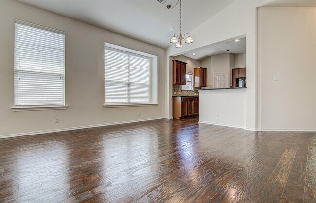 Building Photo - 1610 Greenside Dr