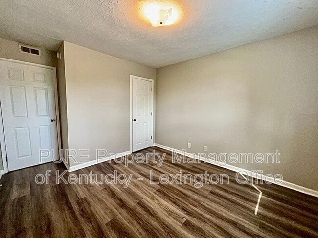 Building Photo - 304 Quachita Trail