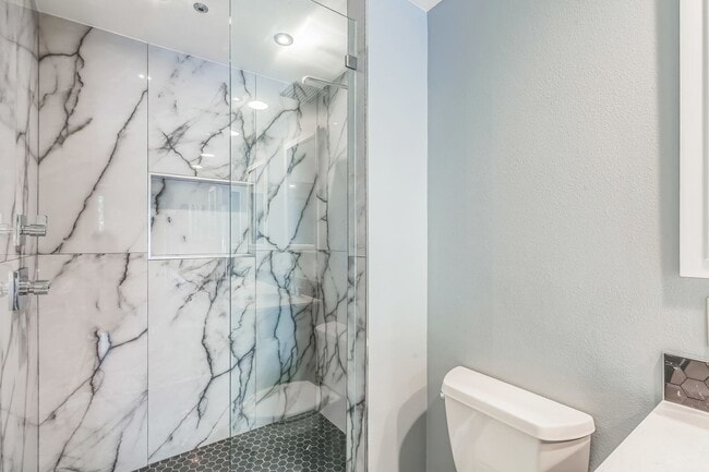 Building Photo - 2 Bed / 2 Bath Townhome at Biltmore, Palm ...