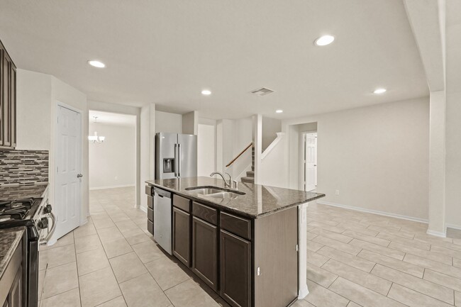 Building Photo - 16401 Olive Sparrow Dr