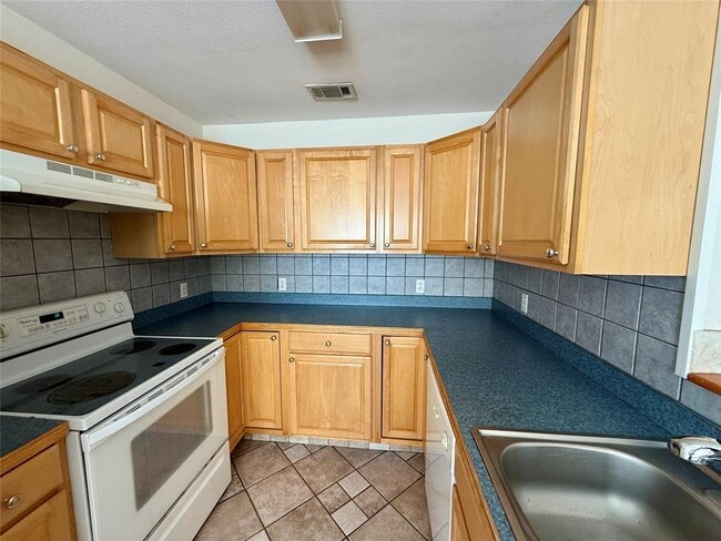 Building Photo - 1506 Big Meadow Dr