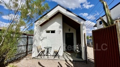 Building Photo - 115 S Silverbell Rd