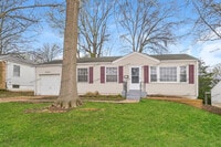 Building Photo - 1213 Addison Dr