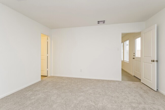 Building Photo - 10813 Bird Of Paradise Ln