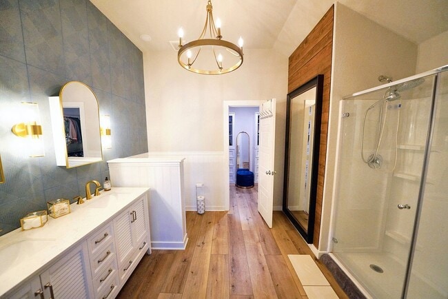 Building Photo - Upgraded Single-Story Home in the Desirable Vista Ridge Subdivision - Realtor Commission: $600