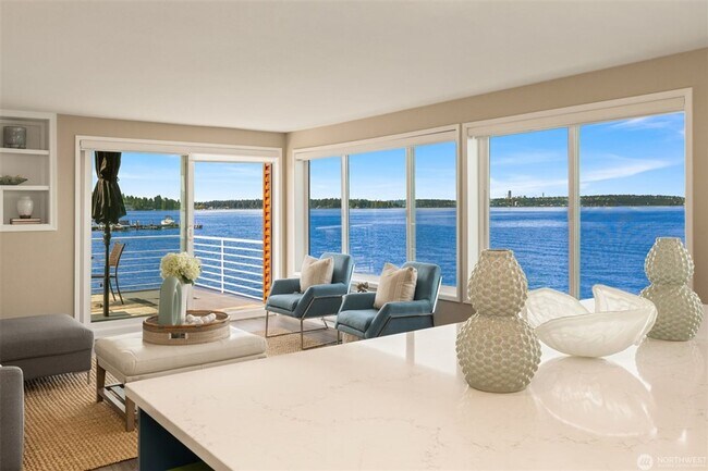 Building Photo - 2bd/1.75ba Kirkland Condo