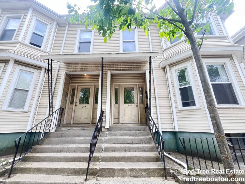 Building Photo - 216 Freeman St