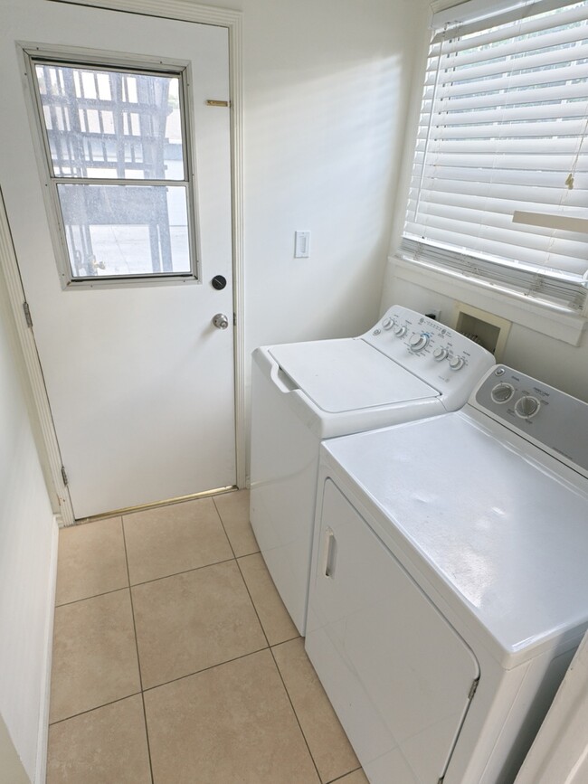 Laundry Room - 1440 S Stanley Ave