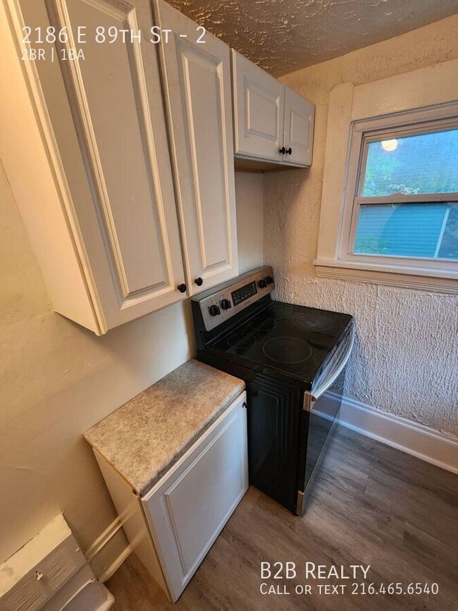 Building Photo - 2186 E 89th St