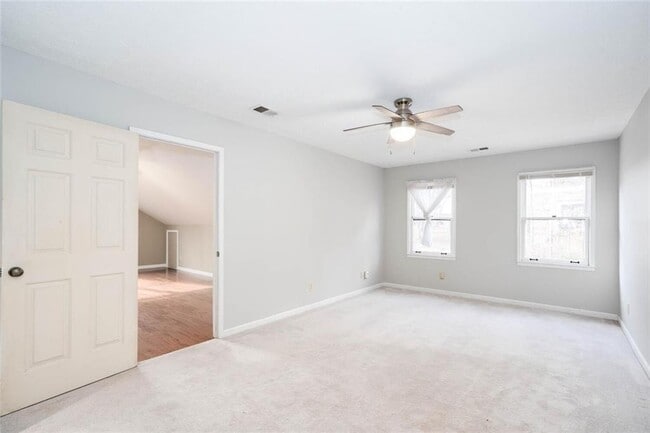 Building Photo - 1049 Seven Springs Cir NE
