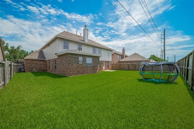 Building Photo - 21627 Cozy Hollow Ln