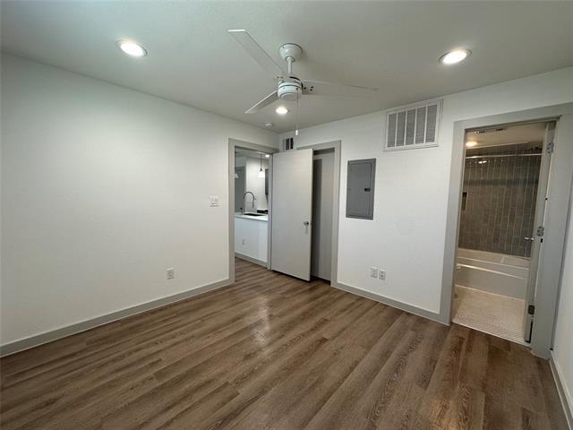 Building Photo - 4526 Munger Ave