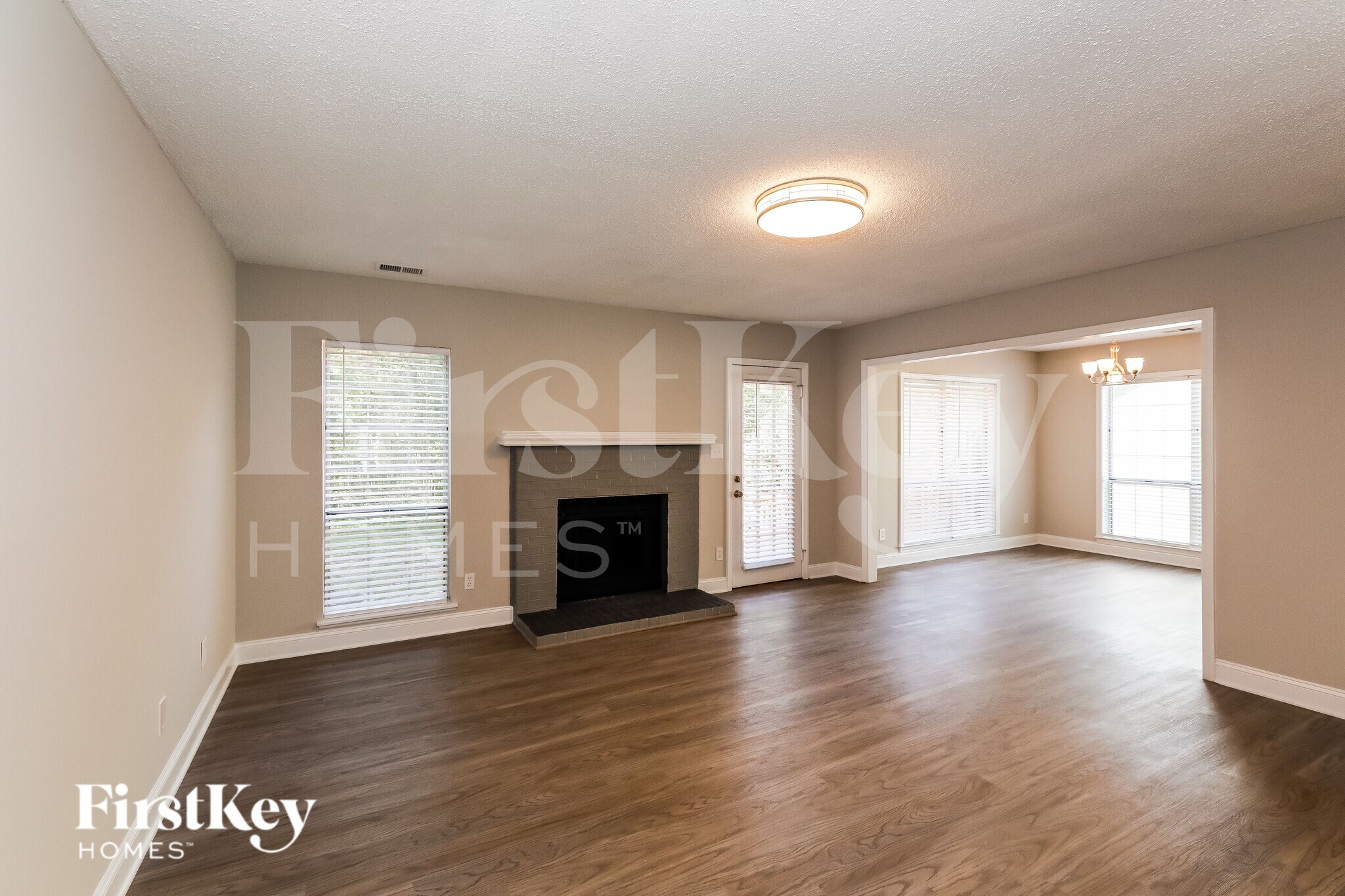 Building Photo - 13835 Poppleton Ct
