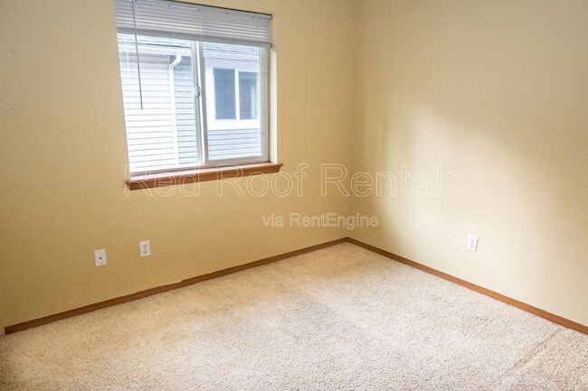 Building Photo - 10512 140th St Ct E