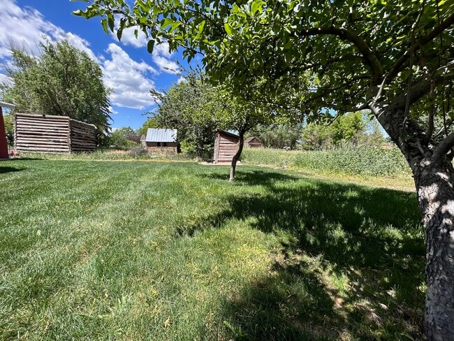 Building Photo - 90 S Main St