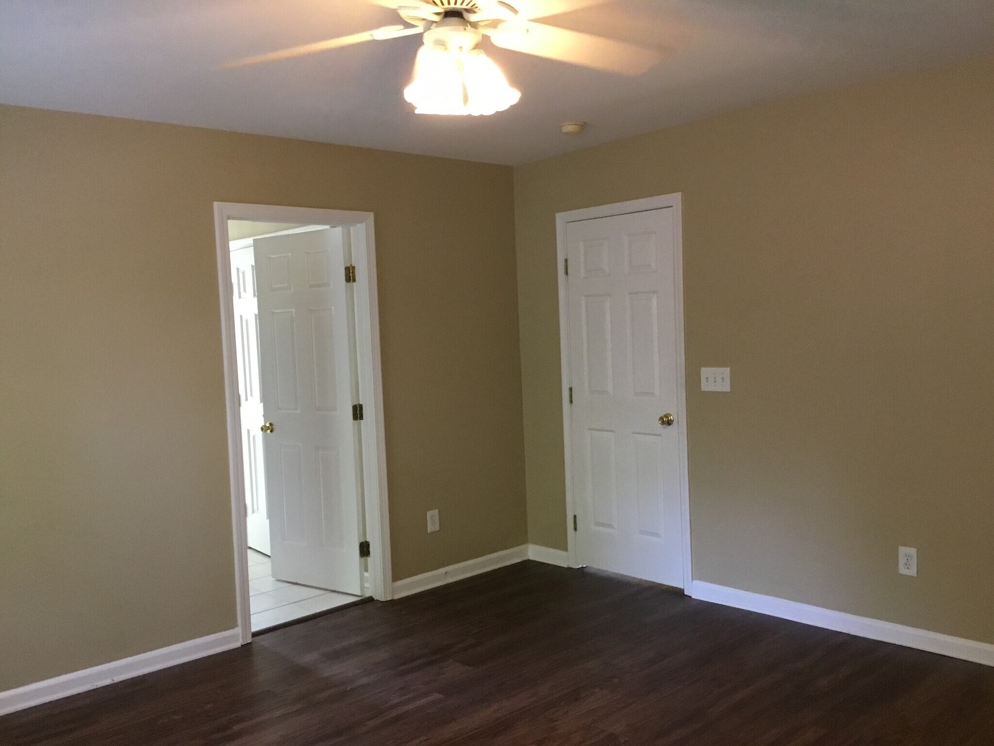 Building Photo - 12703 Beddingfield Dr