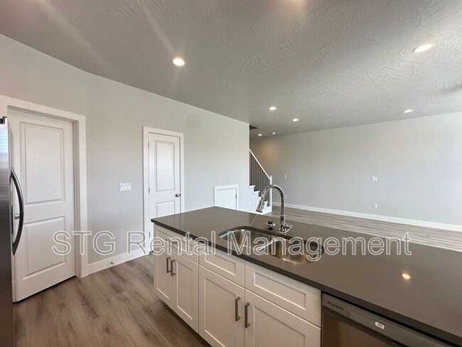 Building Photo - 1147 S 4380 W