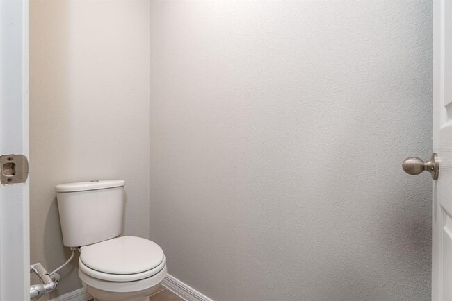 Building Photo - 518 Amadoras Wy