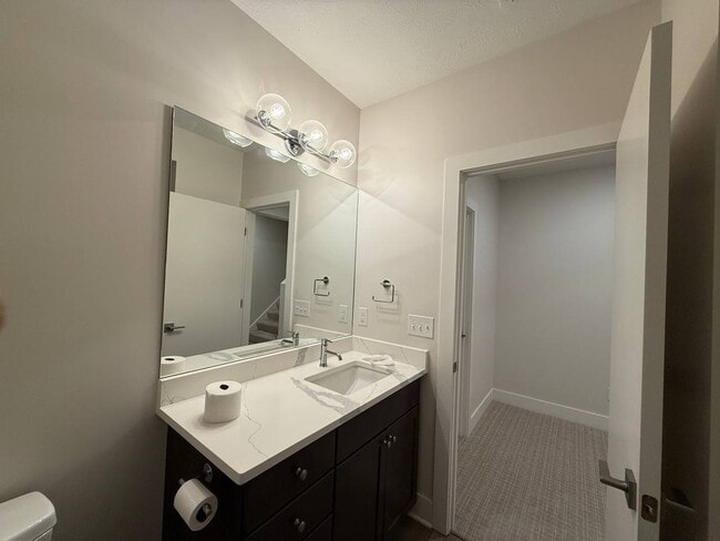 Building Photo - Beautiful 4BR/3.5BA Home in Granger – Spacious & Updated!