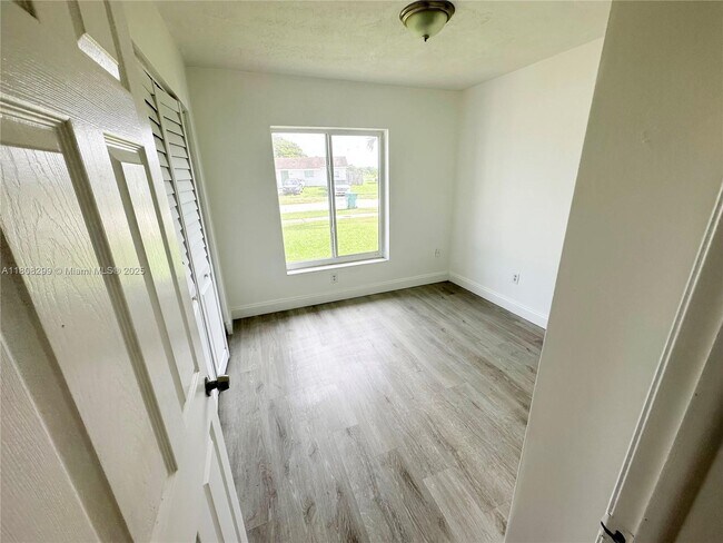 Building Photo - 11030 SW 165th Terrace
