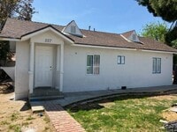 Building Photo - 227 E Belle Terrace